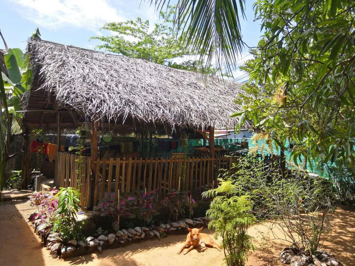 Hotel Alass Ga For Pets Lovers Trincomalee Exterior foto